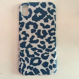 blue and white cheetah iphone xr